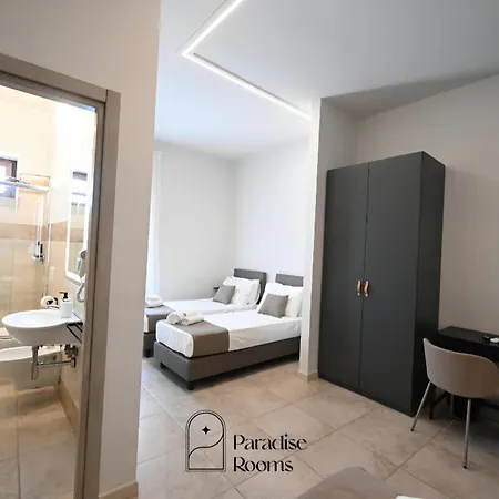 Paradise בית הארחה 3*